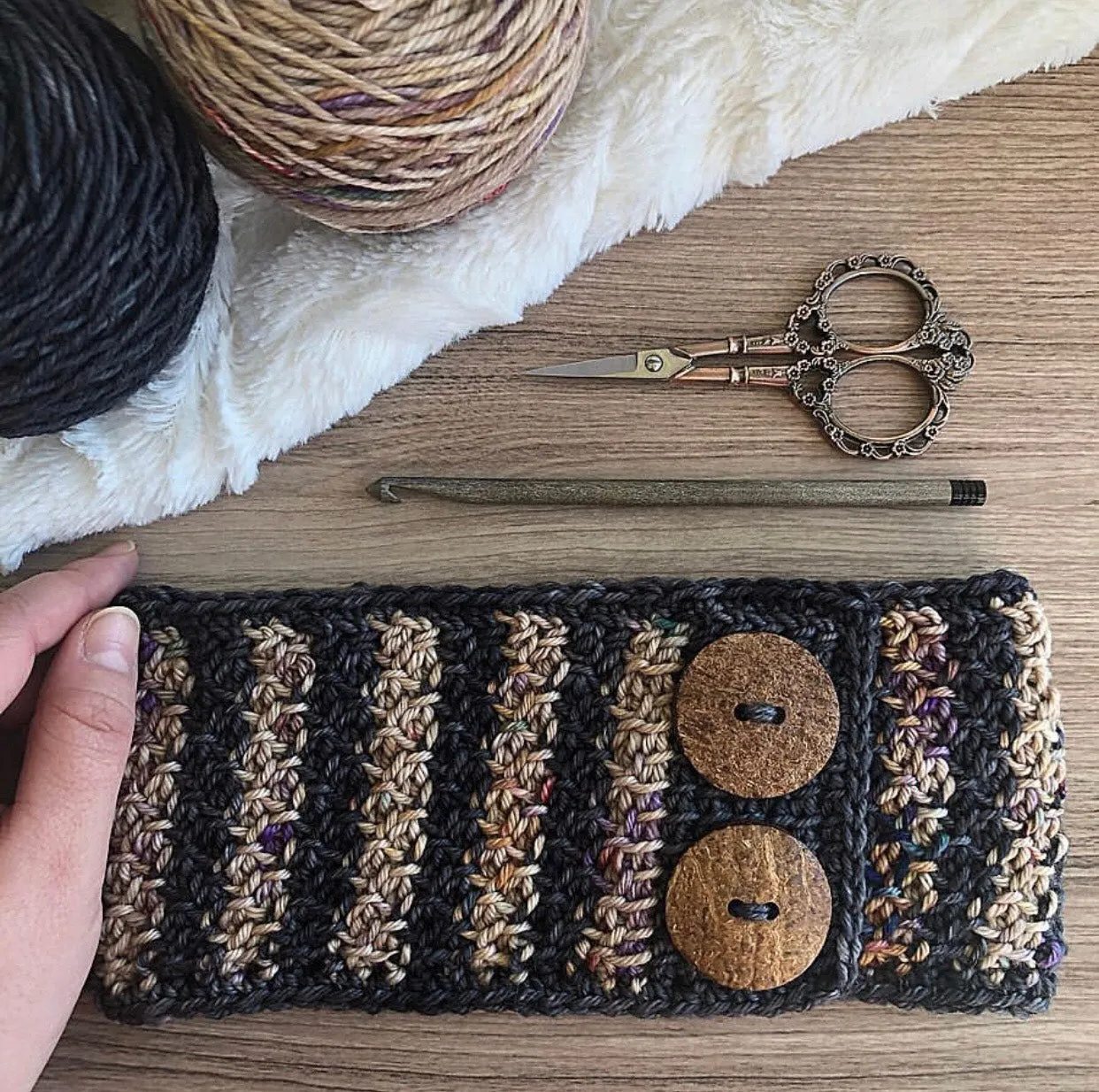 Honeycomb Tunisian Ear Warmer // Tunisian Crochet PDF Pattern