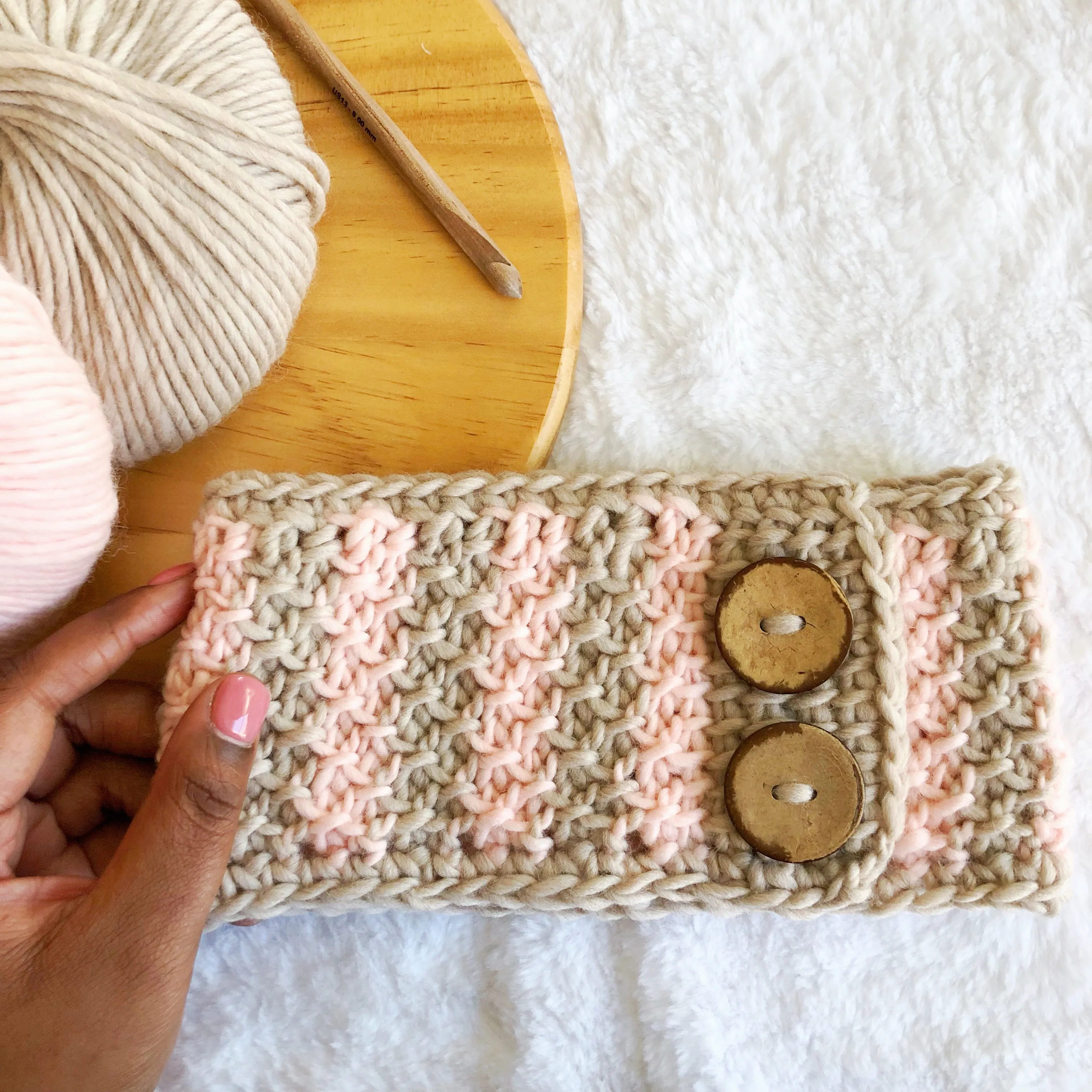 Honeycomb Tunisian Ear Warmer // Tunisian Crochet PDF Pattern