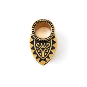 Izel Plug Tunnels
