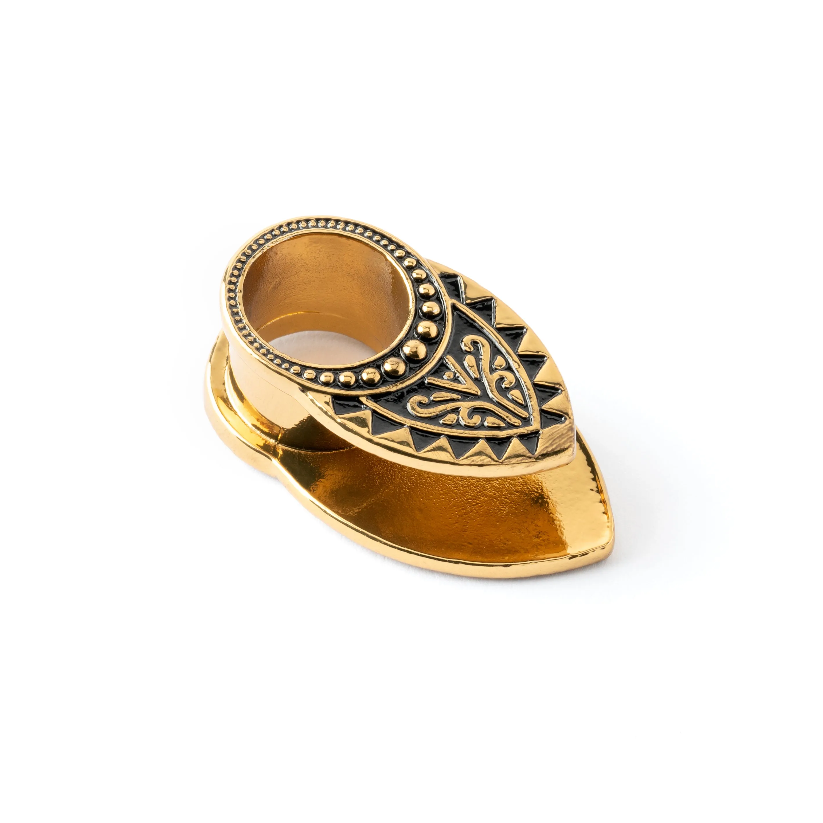 Izel Plug Tunnels