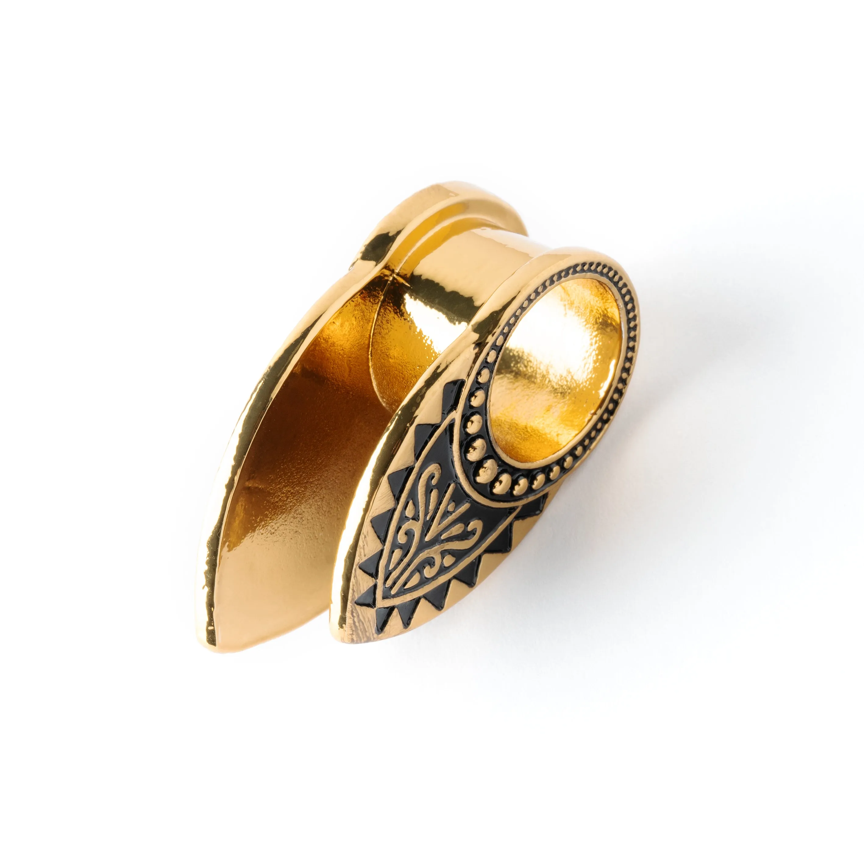 Izel Plug Tunnels
