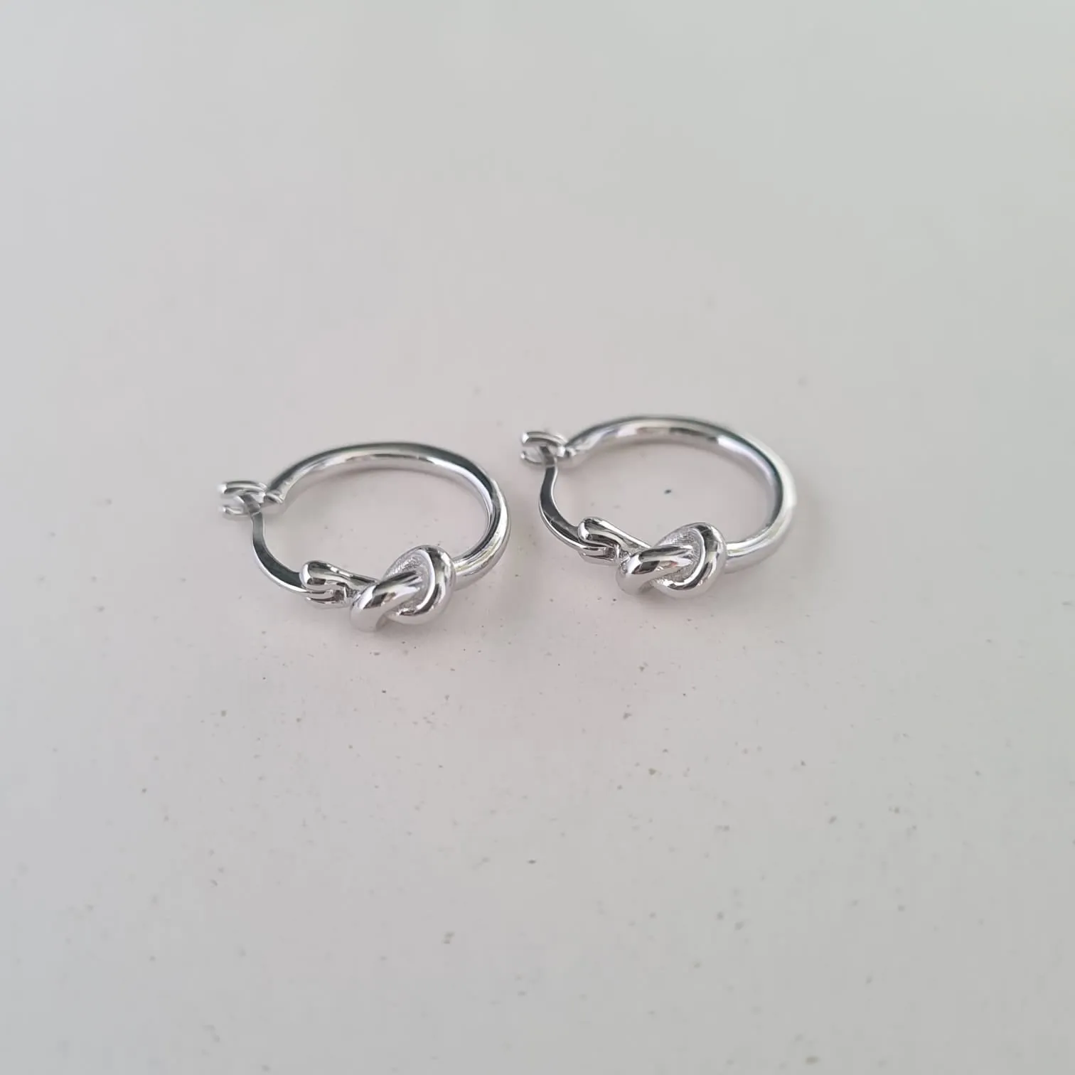 Knot Hoop Huggies 925 Silver