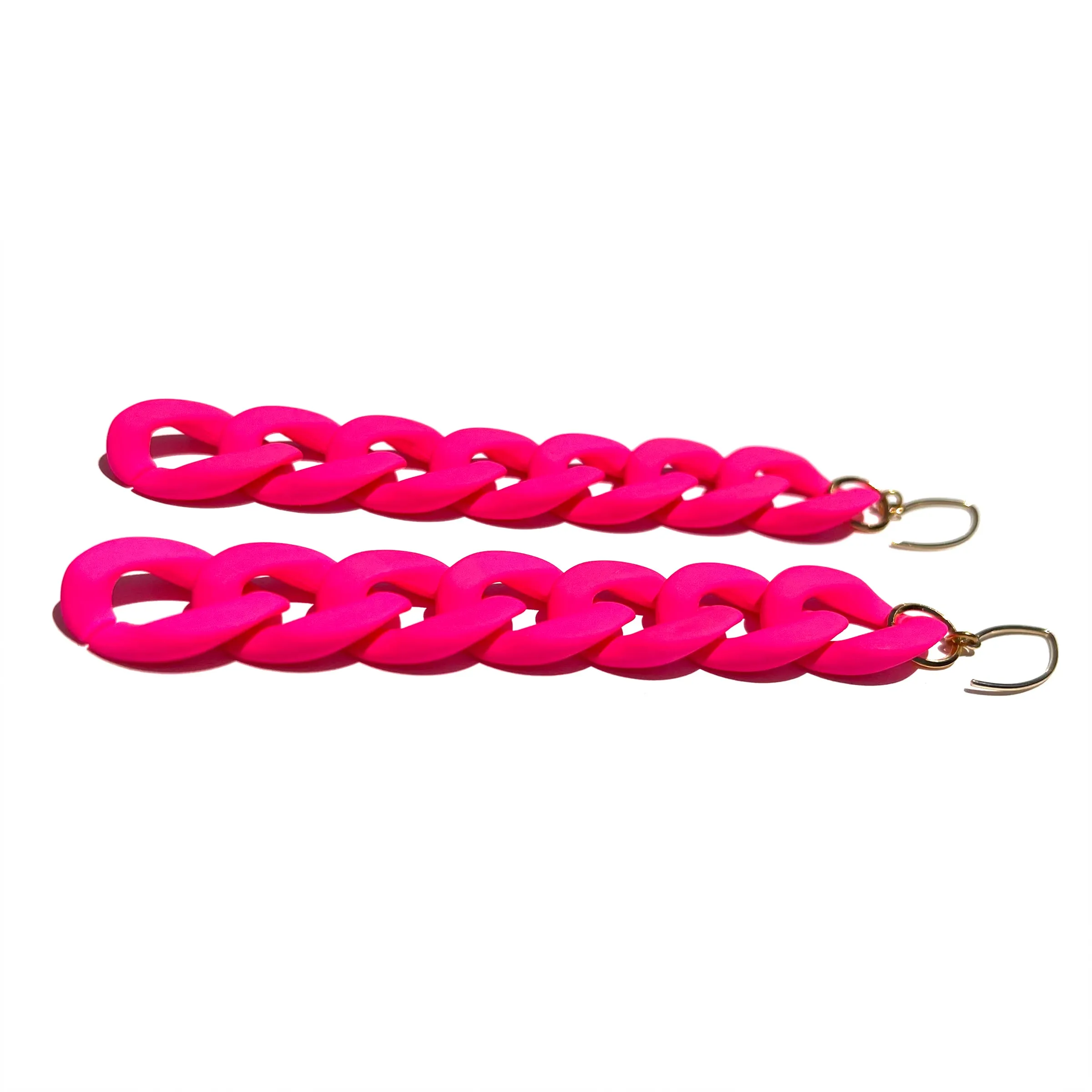 MPR x IMAGINARIUM: Curb Chain Link Earrings in Neon Pink