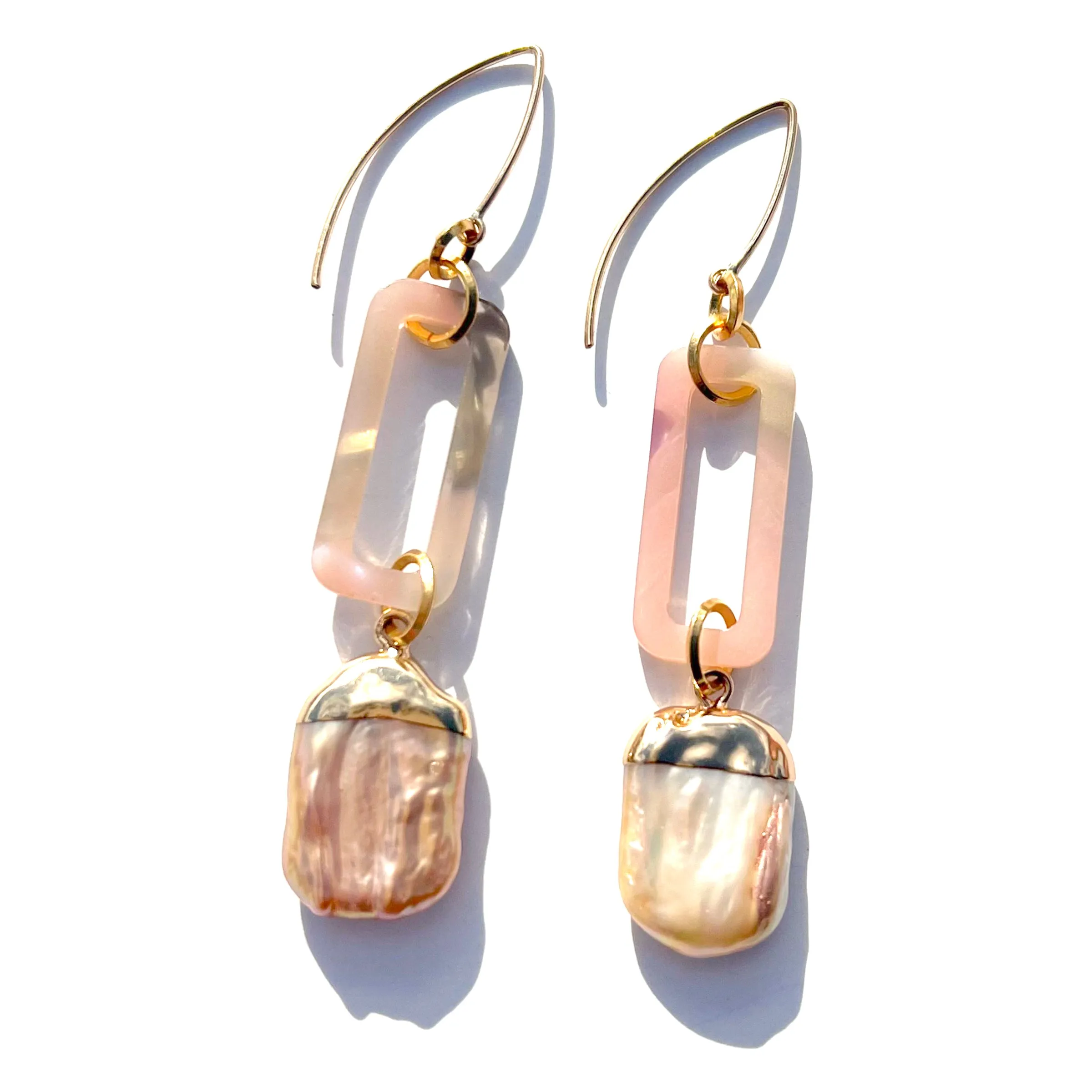 MPR x IMAGINARIUM: Opalescent   Blush Pearl Earrings