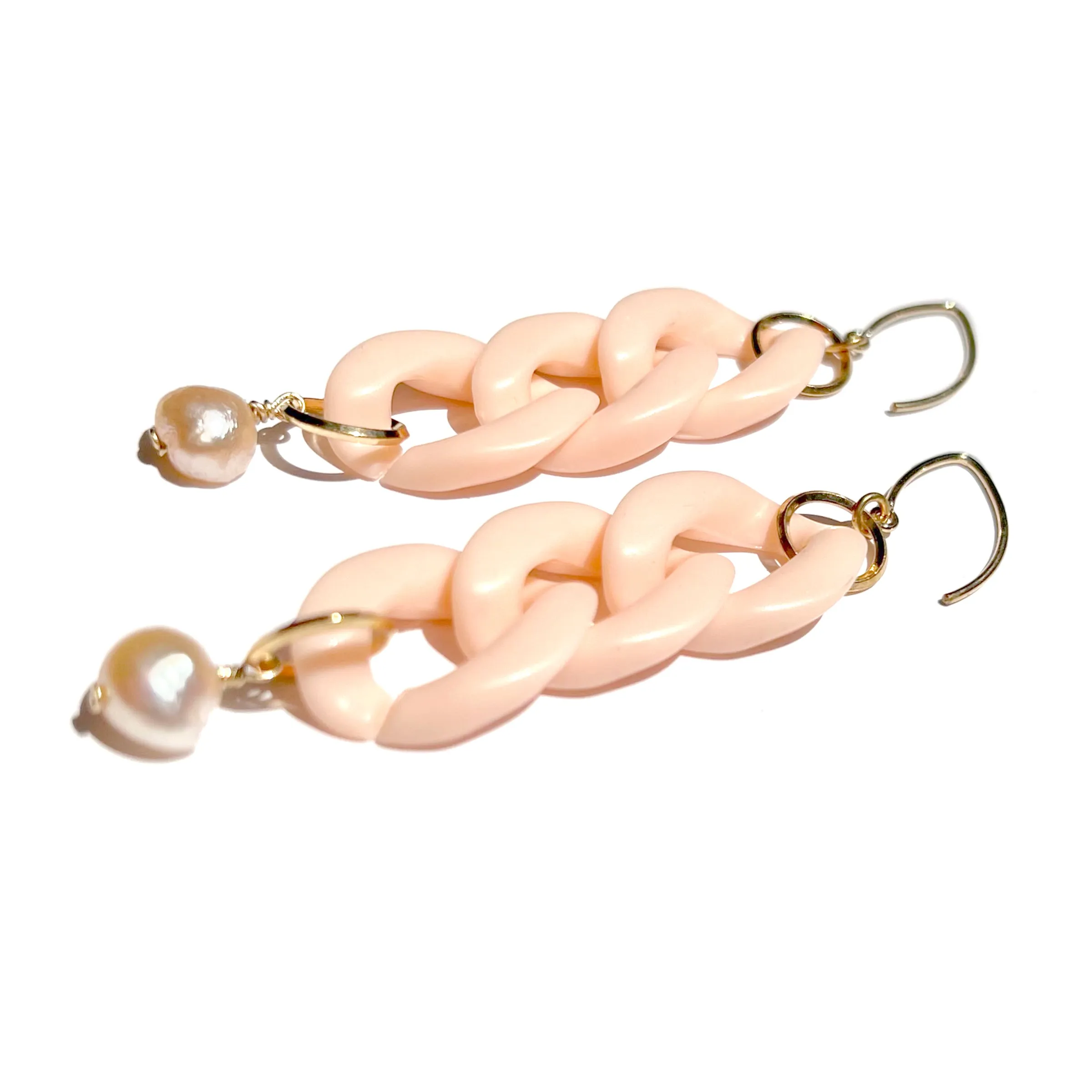 MPR x IMAGINARIUM: Peach Delight Pearl Earrings
