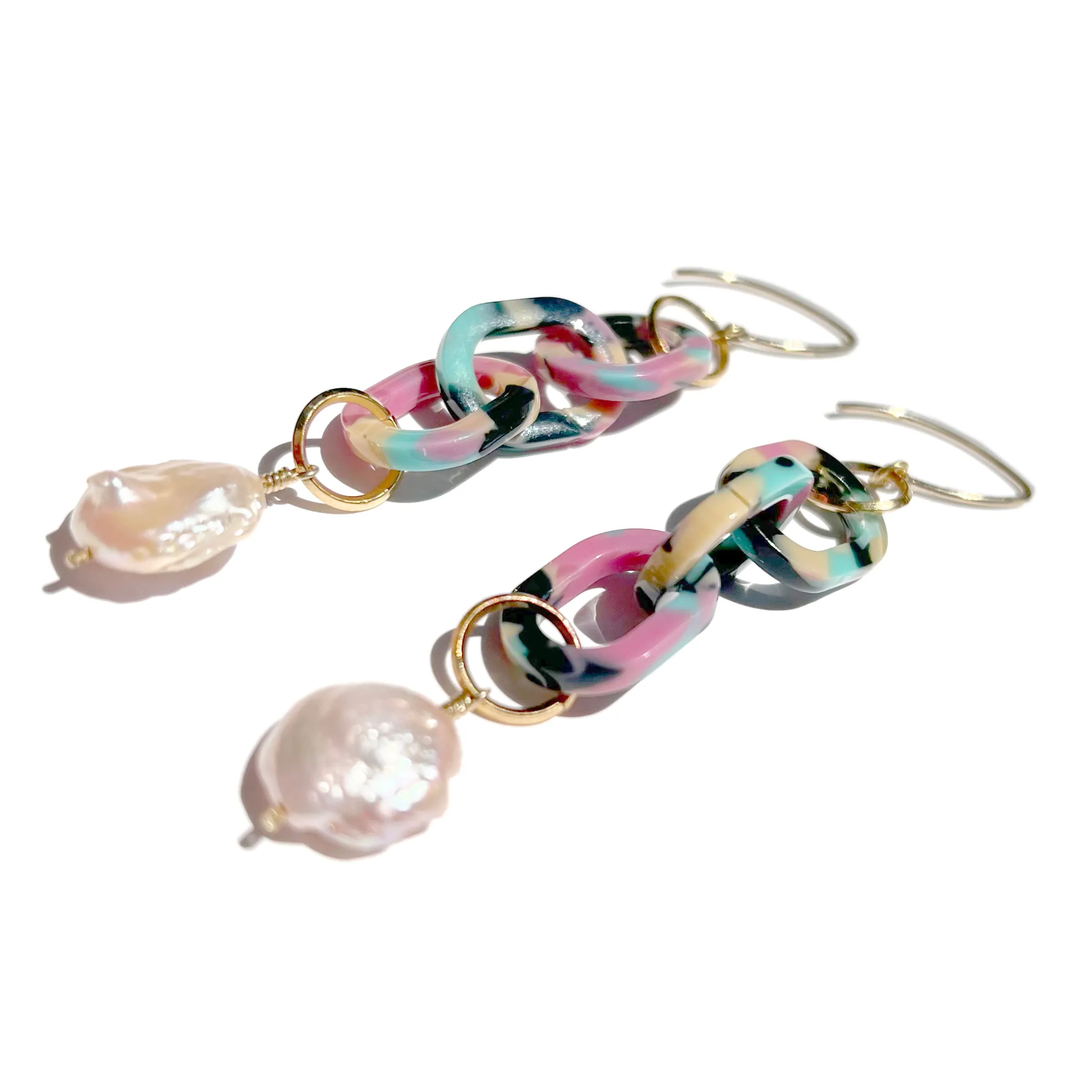 MPR x IMAGINARIUM: Peach Pearls Tropical Chain Earrings