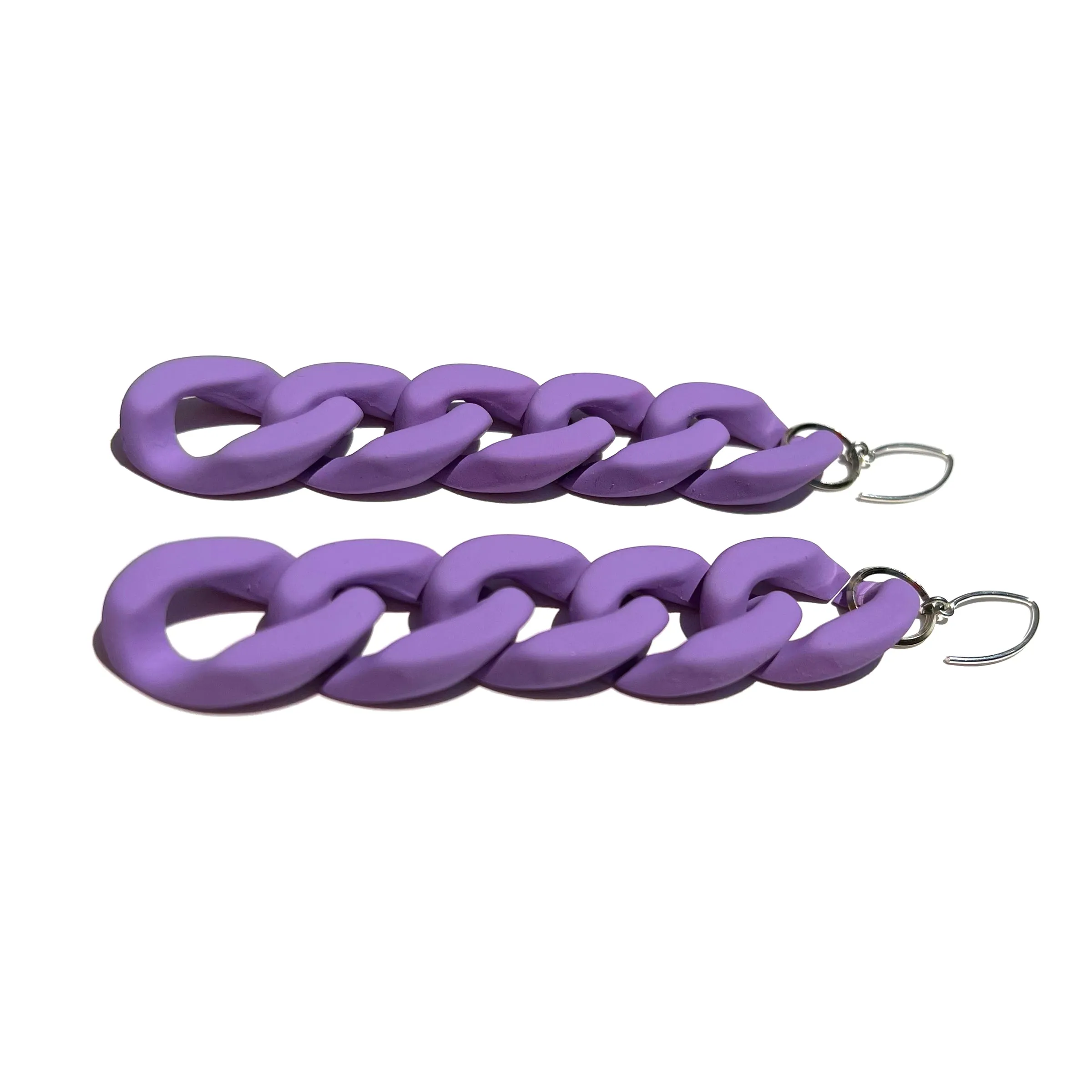 MPR x IMAGINARIUM: Velvet Matte Curb Medium Chain Link Hooks in Lavender