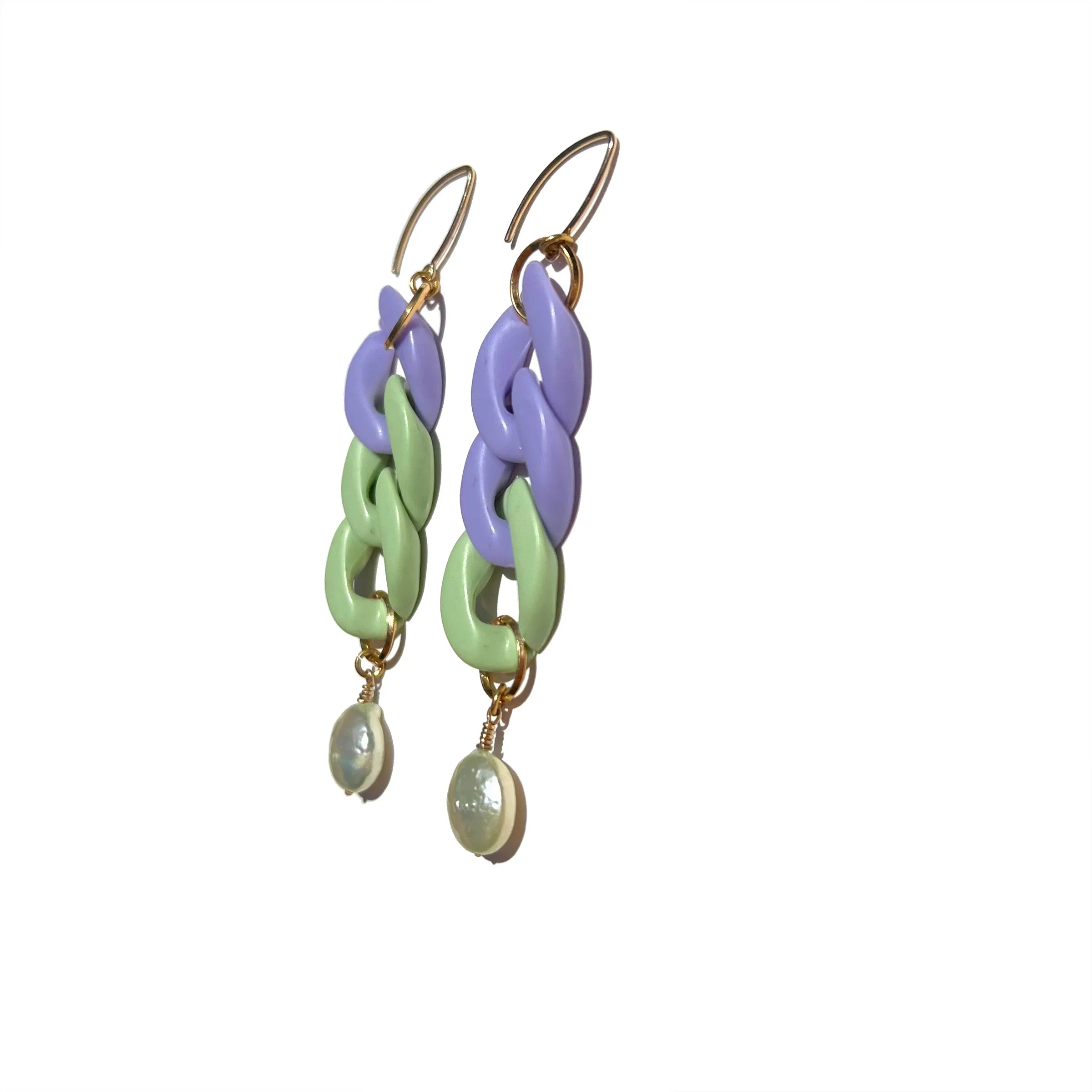 MPR x THE IMAGINARIUM: Curb Chain Pastel Mint Pearl Earrings