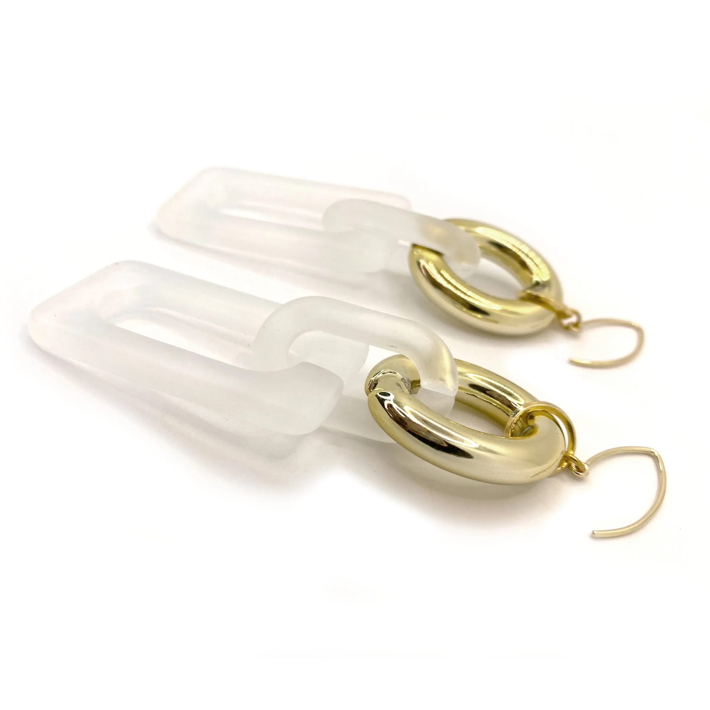 MPR x THE IMAGINARIUM: Delicious Drops in Clear Opaque Gold on Hooks
