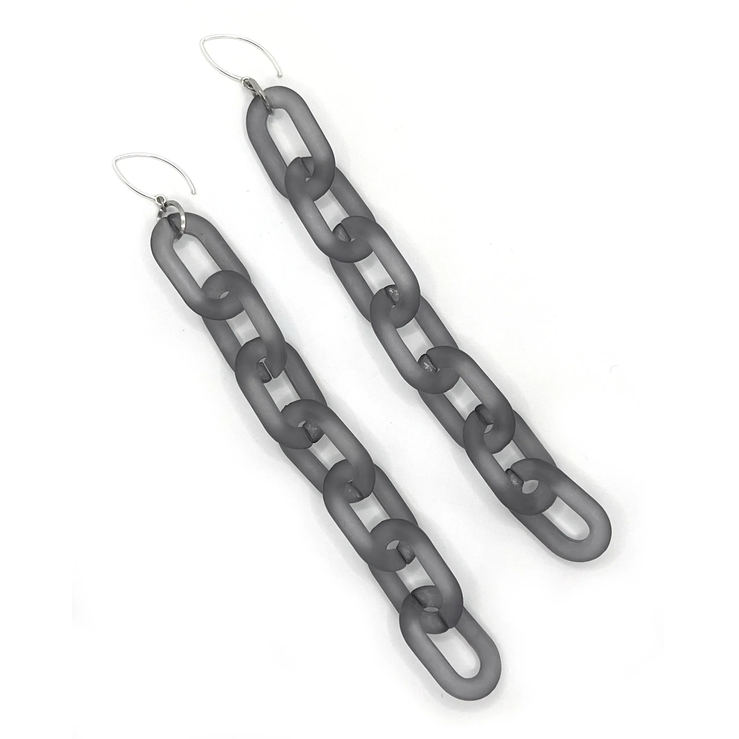 MPR x THE IMAGINARIUM: Mylar Balloon Chain Large Link Hooks in Dark and Stormy Grey