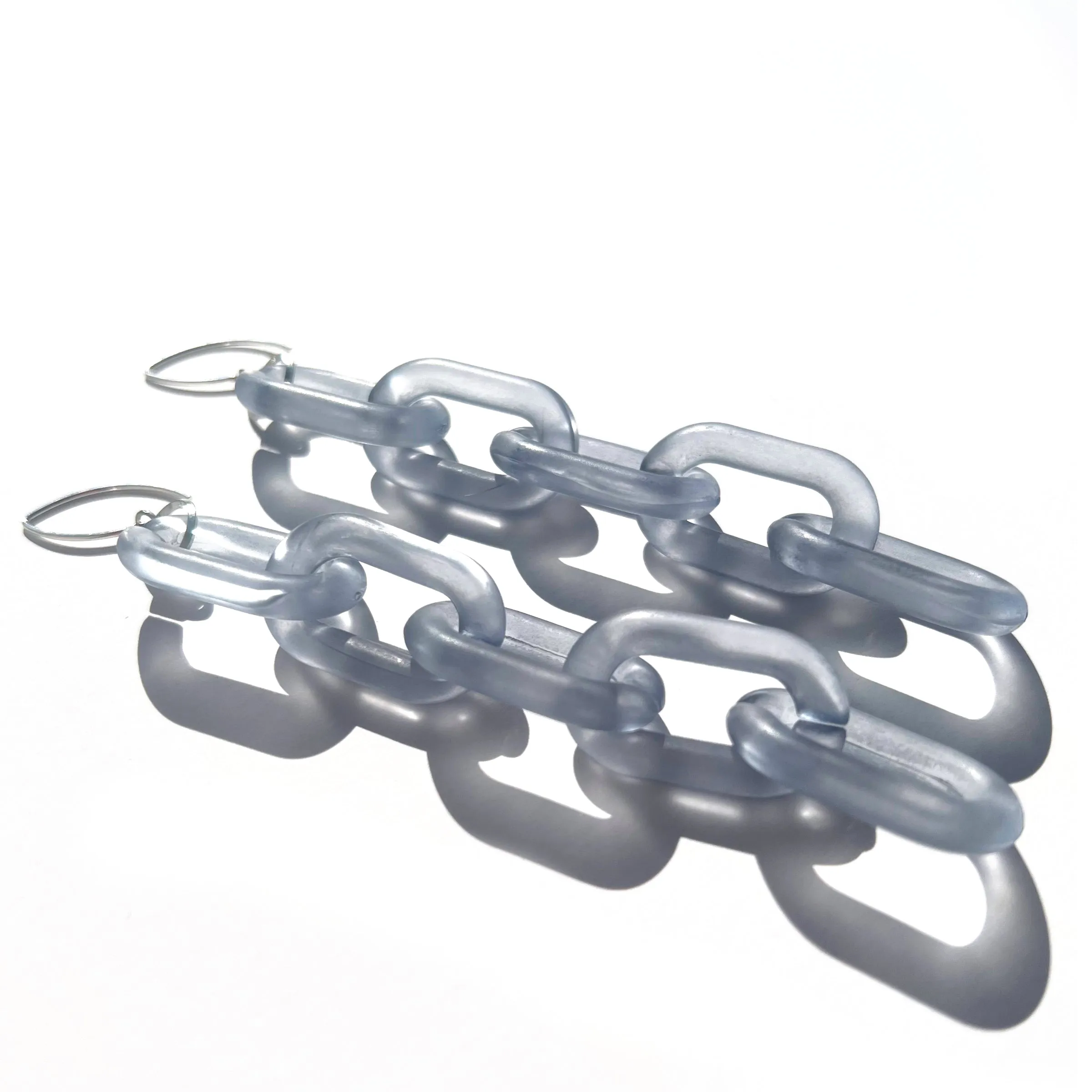 MPR x THE IMAGINARIUM: Mylar Balloon Chain Medium Link Hooks in Dark and Stormy Blue