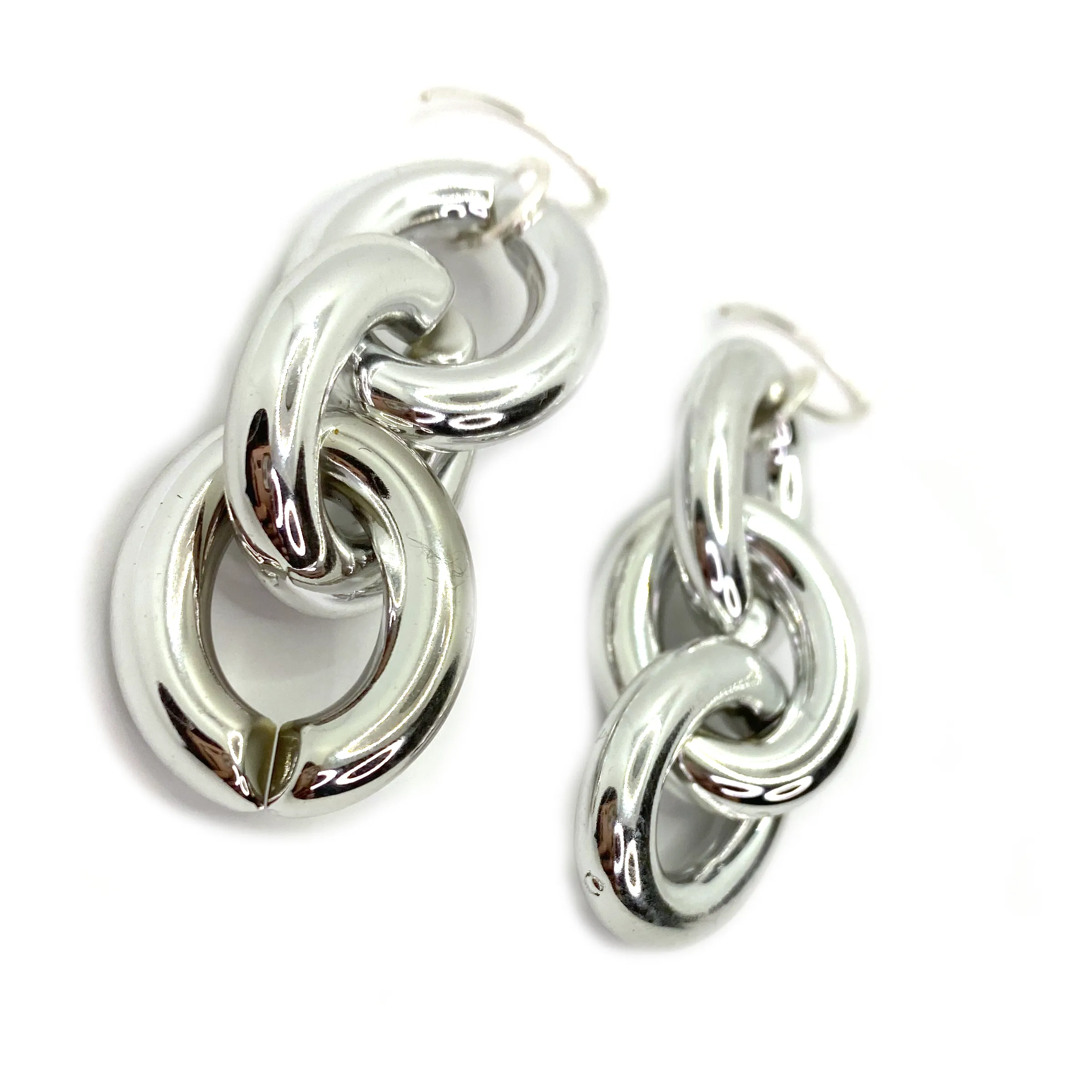 MPR x THE IMAGINARIUM: Oval Bubble Drops in Silver with Hooks