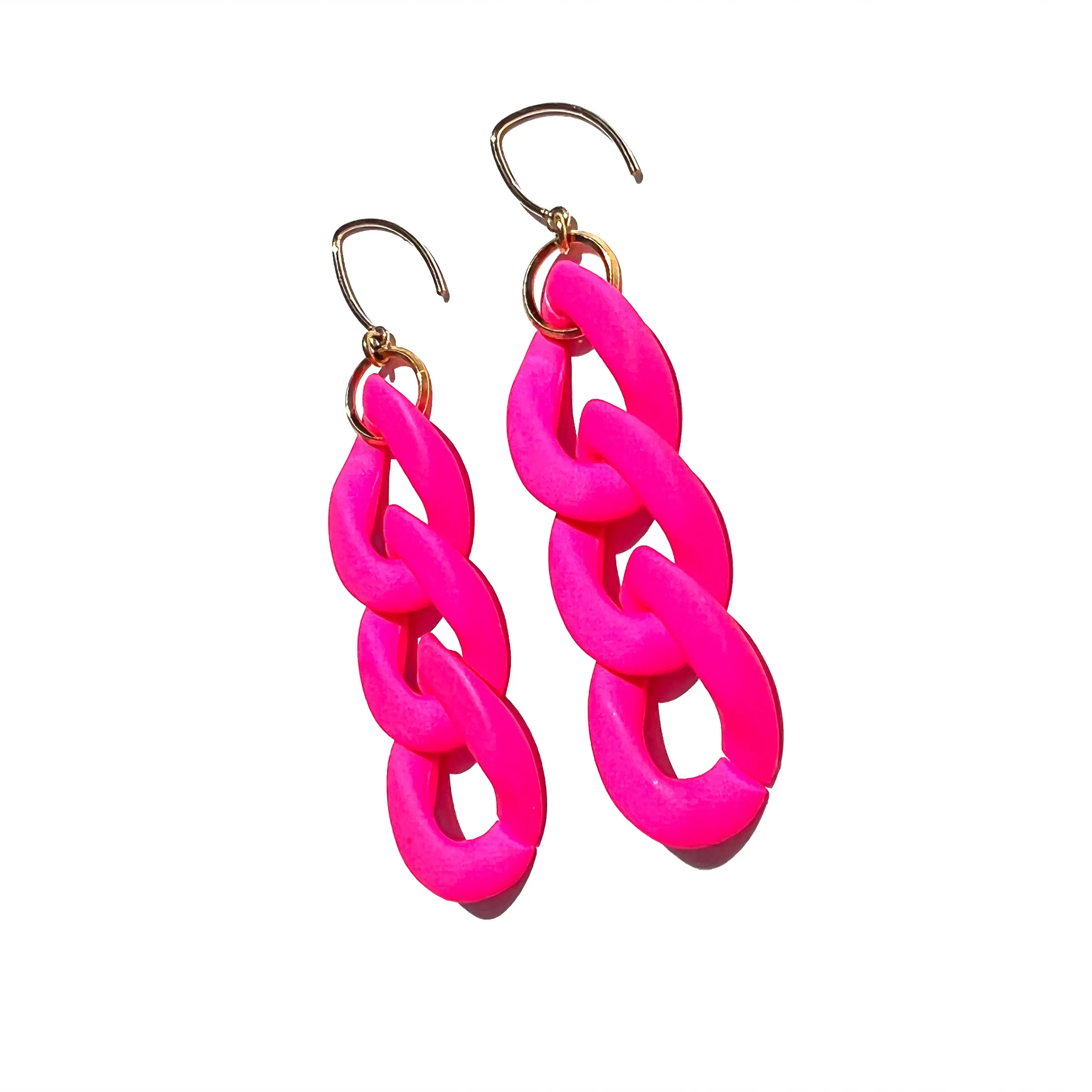 MPR x THE IMAGINARIUM: Short Curb Chain Link Hooks in Neon Pink