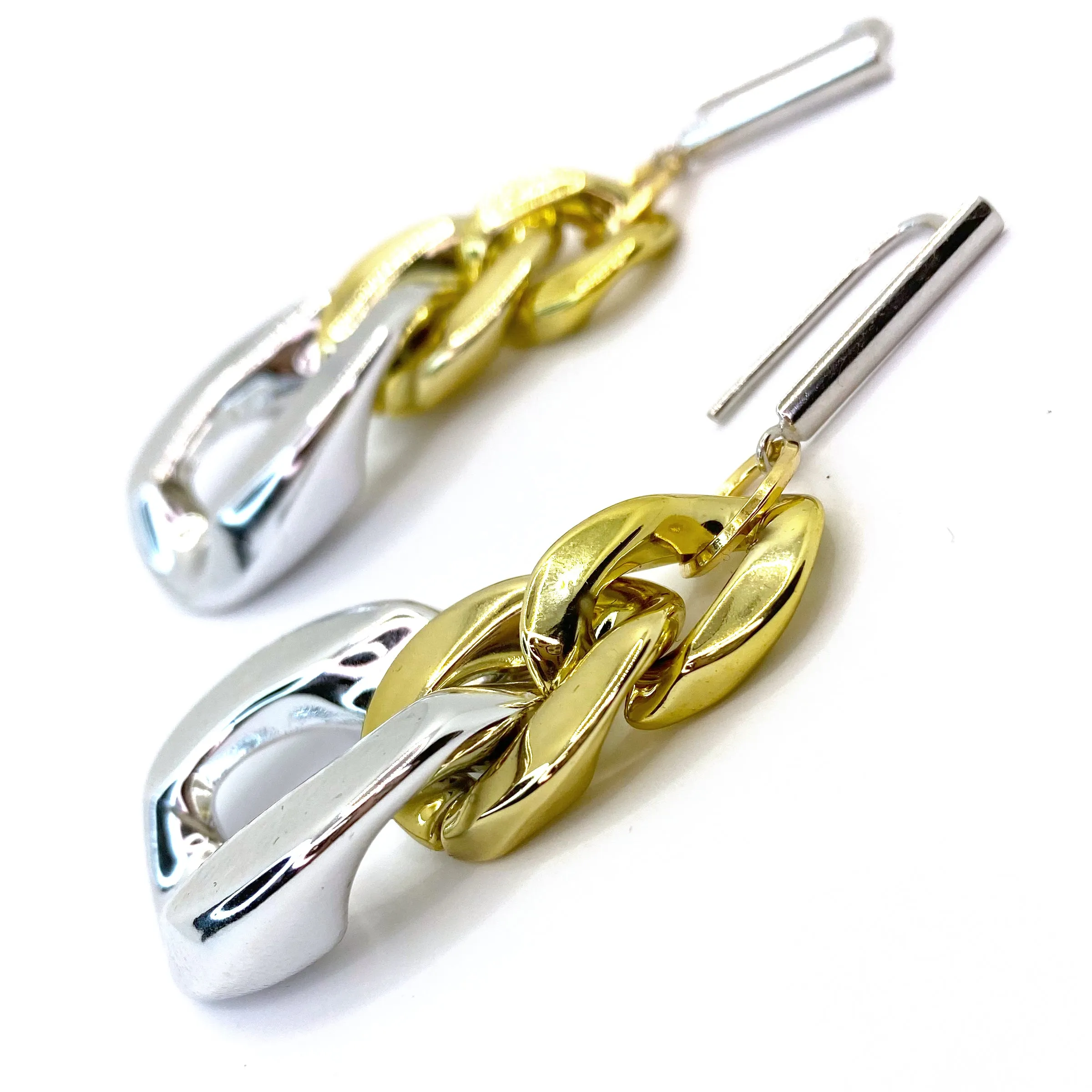 MPR x THE IMAGINARIUM: Two-Tone Curb Shape Play with Silver Hooks