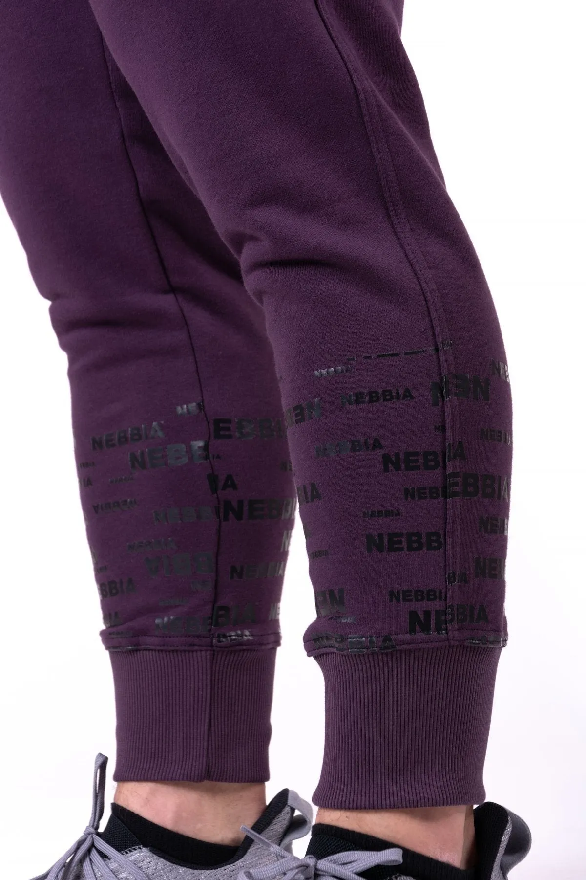 Nebbia Gym Hero Joggers 153 - Burgundy