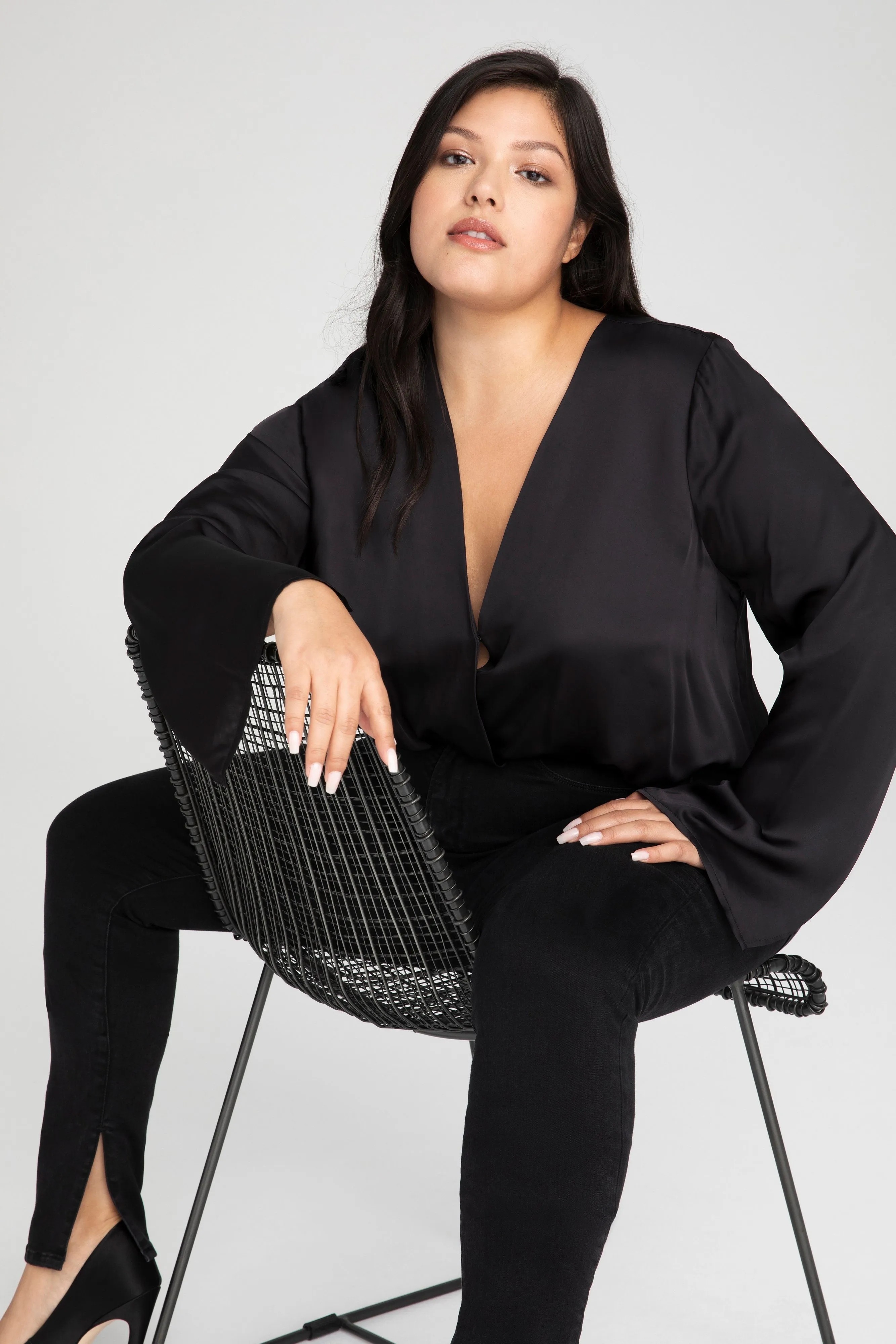 SATIN WRAP BODY | BLACK001