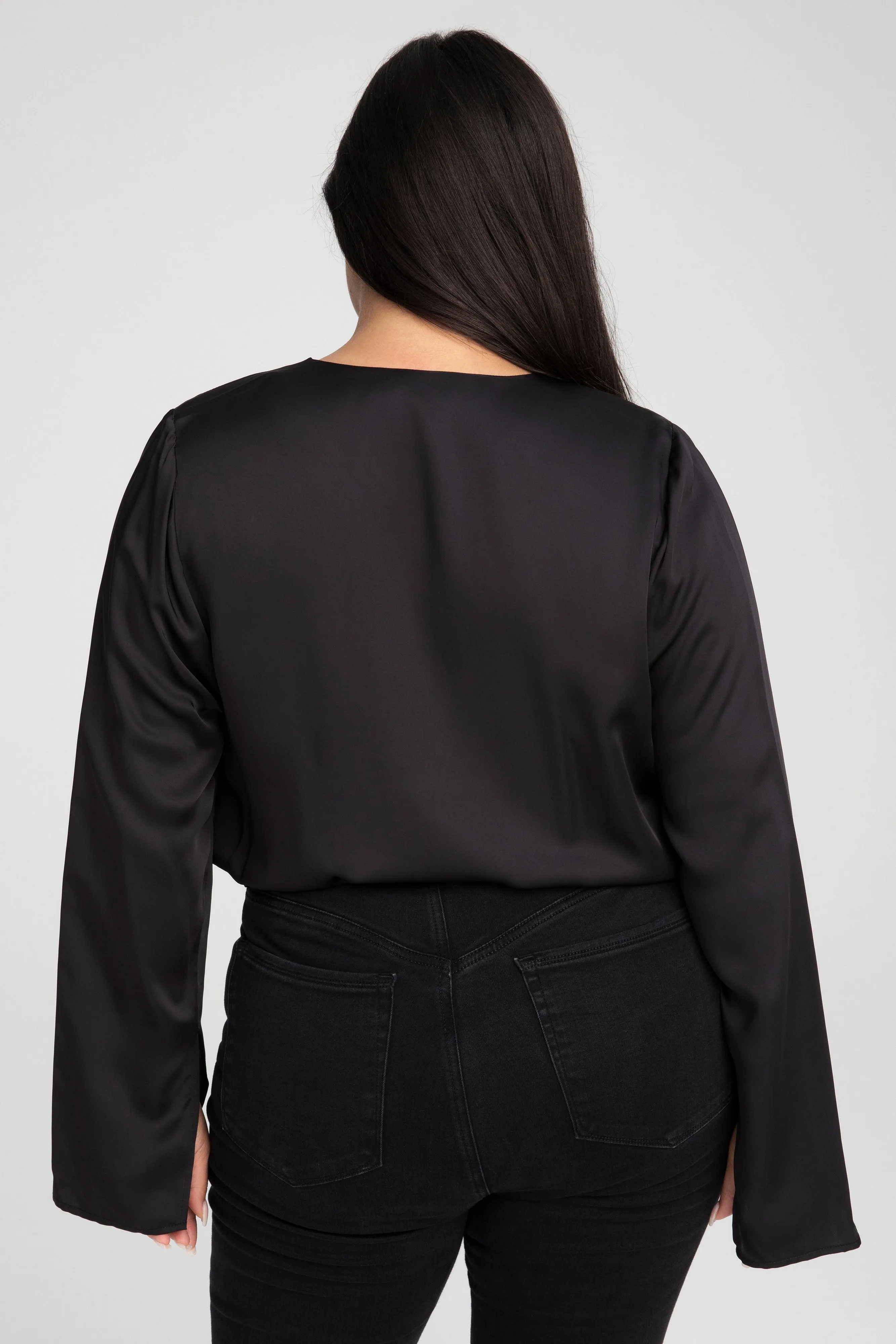 SATIN WRAP BODY | BLACK001