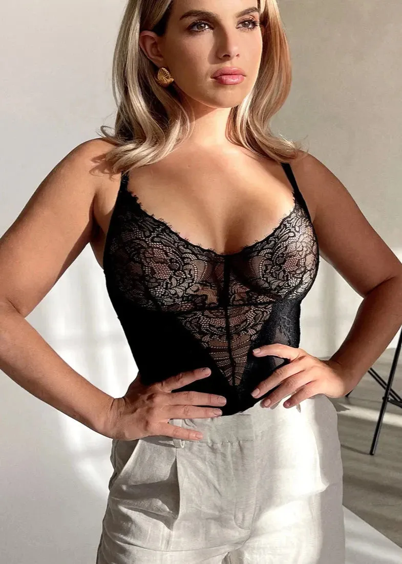Smoothing Lace Shapewear Bodysuit