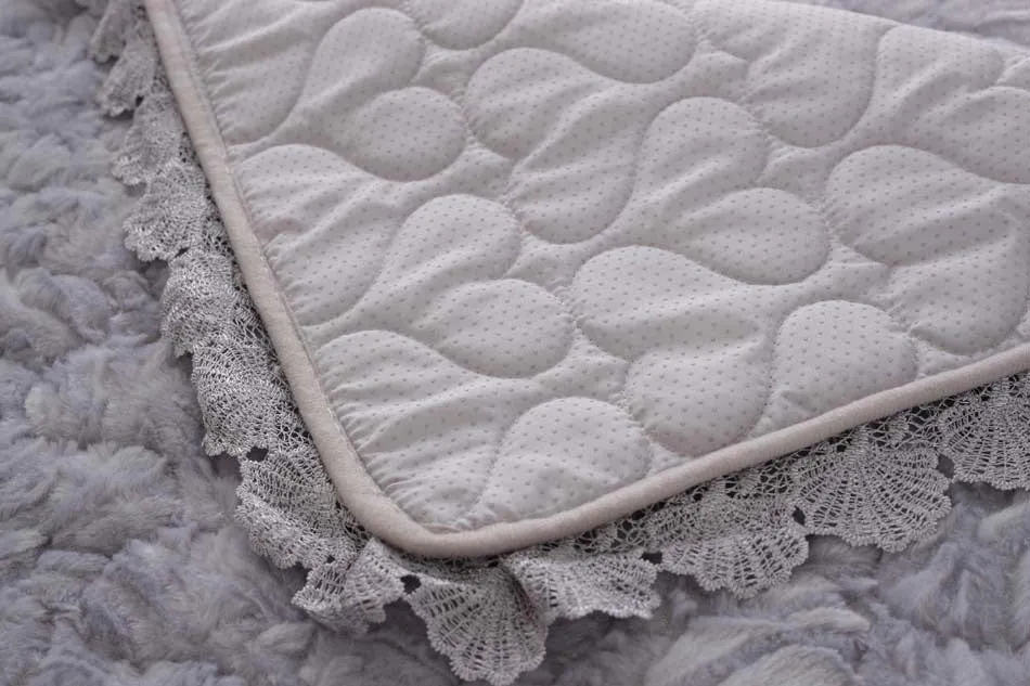 Winter Warm Flowers Anti Slip Sofa Cover