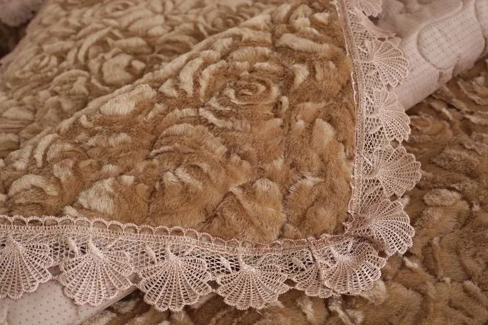Winter Warm Flowers Anti Slip Sofa Cover